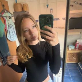Lilly-Faye, Babysitter in Landstuhl
