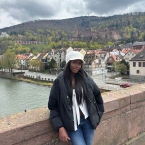 Grace, Babysitter in Braunschweig
