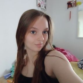 Miriam, Babysitter in Löningen