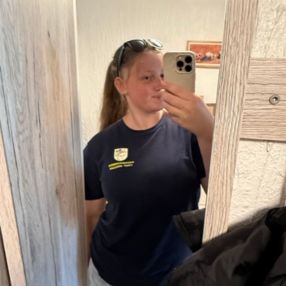 Lea, Babysitter in Nideggen