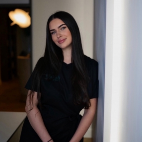 Alina, Babysitter in Storkow (Mark)