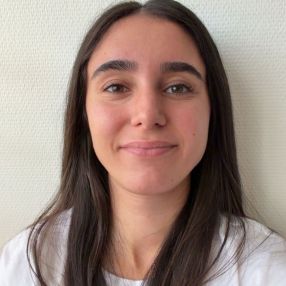 Azra, Babysitter in Dietzenbach