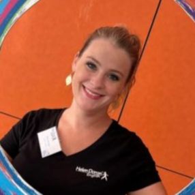 Kelly, Babysitter in Troisdorf