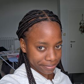 KUNASHE, Babysitter in Bad Zwischenahn