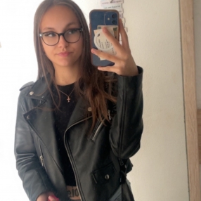 Lea, Babysitter in Köln