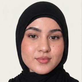 Hadil, Babysitter in Pirna