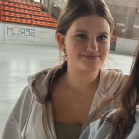 Alina, Babysitter in Germering