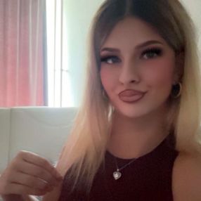 Ajla, Babysitter in Dietzenbach