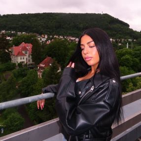 Samar, Babysitter in Hohberg