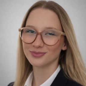 Helena, Babysitter in Troisdorf