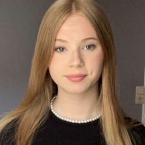 Zoe, Babysitter in Homberg (Efze)