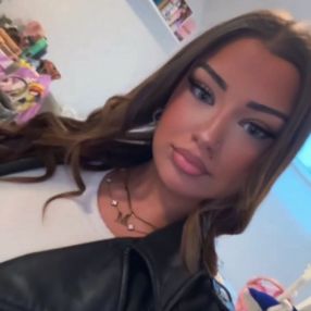 Sudenaz, Babysitter in Wesseling
