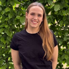 Maja, Babysitter in München