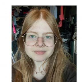 Nea, Babysitter in Ahrensburg