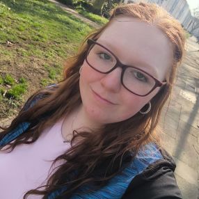 Juli, Babysitter in Duisburg