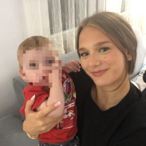 Rinesa, Babysitter in Böblingen