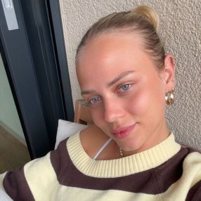 Victoria, Babysitter in Nieder-Olm