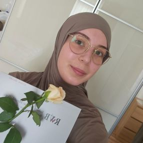 Emame Nur, Babysitter in Bonn