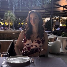 Rinesa, Babysitter in Lippstadt