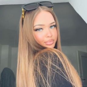 Finja, Babysitter in Dinslaken