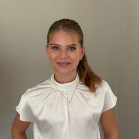 Melina, Babysitter in Rellingen