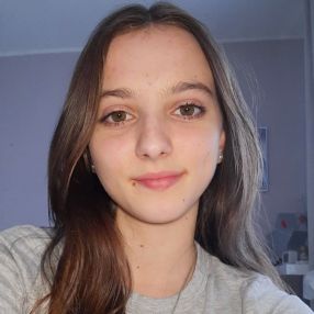 Melina, Babysitter in Falkenstein/Harz