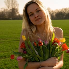 Romy, Babysitter in Kerken