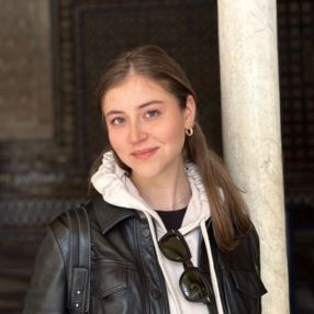 Giulia, Babysitter in Karlsruhe