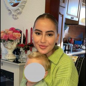 Juliette, Babysitter in Neuss