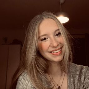 Janna, Babysitter in Ahrensburg