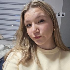 Jomana, Babysitter in Koblenz