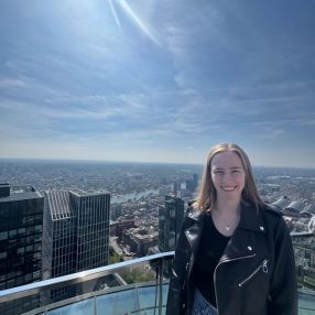 Celine, Babysitter in Esslingen am Neckar