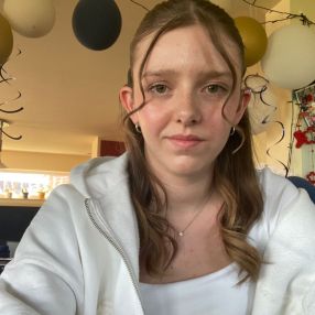 Sofie, Babysitter in Brühl