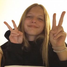 Leonie, Babysitter in Herten