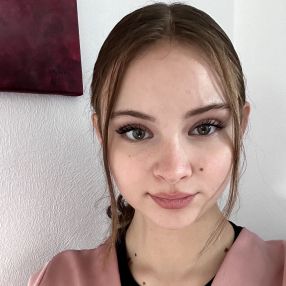 Bianca, Babysitter in Gummersbach