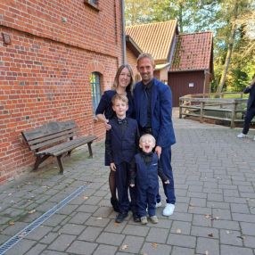 Edgar, Familie in Bergen