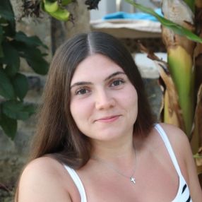 Anamey, Babysitter in Brackenheim
