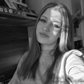 Jolie, Babysitter in Barsinghausen