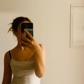 Leni, Babysitter in Hechingen
