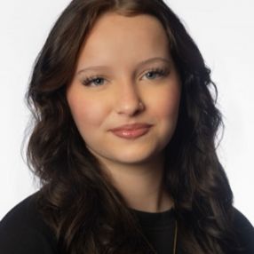 Celina, Babysitter in Bruckmühl