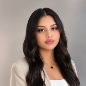 Sahar, Babysitter in Wiesbaden