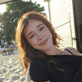 Elena, Babysitter in Hattersheim am Main