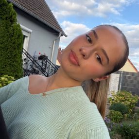 Fatlinda, Babysitter in Bergkamen