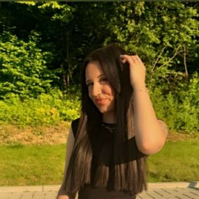 Aaliyah, Babysitter in Andernach