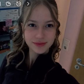 Leonie, Babysitter in Michendorf