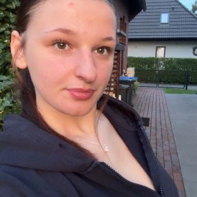 Mira, Babysitter in Wilhelmshaven