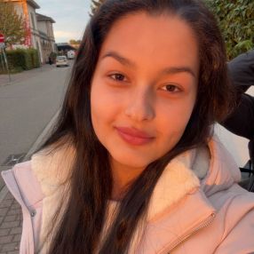 Anna, Babysitter in Helmstadt-Bargen