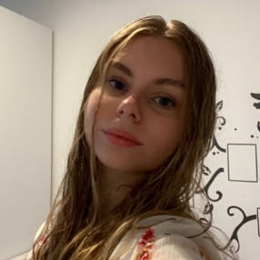 Michelle, Babysitter in Herford
