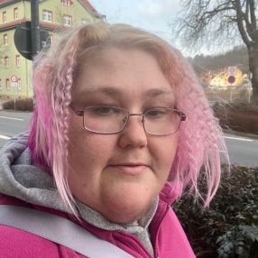 Sarah, Babysitter in Leck