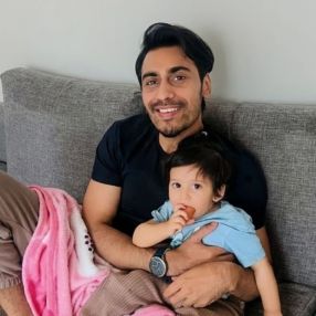 Dharin, Family in Berlin